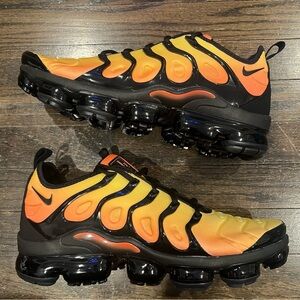 Nike Air VaporMax Plus ‘Sunset’ 924453-006 Size 11.5